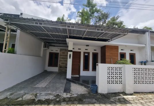 Rumah Minimalis Siap Huni Lingkungan Perumahan di Tamantirto Yogyakarta