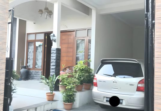 Rumah Luas Strategis Jakal km 12 dekat Al-Azhar dan UII
