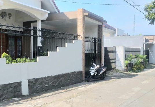 Rumah Luas Strategis Jakal km 12 dekat Al-Azhar dan UII