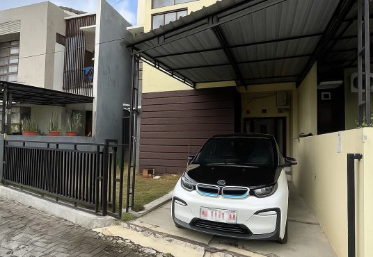 Rumah 2 lantai minimalis Jl. Damai Jakal km 8 dekat UGM