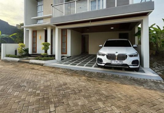 Rumah 2 Lantai Premium Perumahan Merapi Regency
