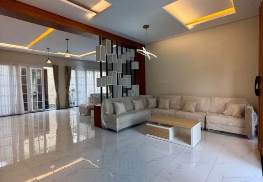 Rumah 2 Lantai Premium Perumahan Merapi Regency