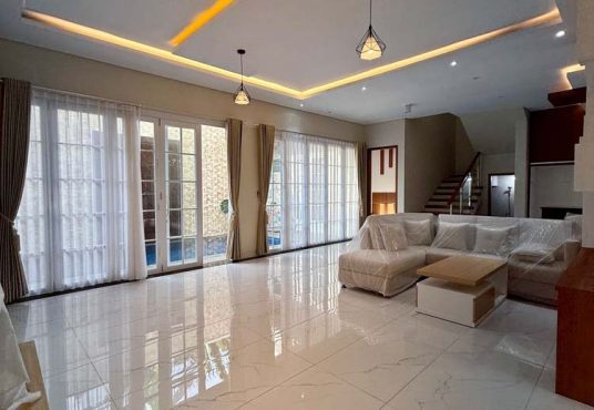 Rumah 2 Lantai Premium Perumahan Merapi Regency