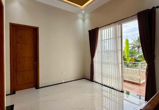 Rumah 2 Lantai Premium Perumahan Merapi Regency