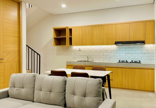 Rumah 2 lantai Kontemporer Full Furnished Jl. Palagan