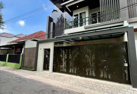 Rumah Lux 2 lantai Full Furnished di Purwomartani dekat Perum Pertamina
