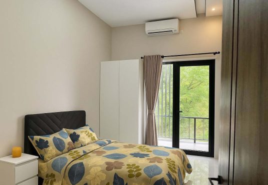 Rumah Lux 2 lantai Full Furnished di Purwomartani dekat Perum Pertamina