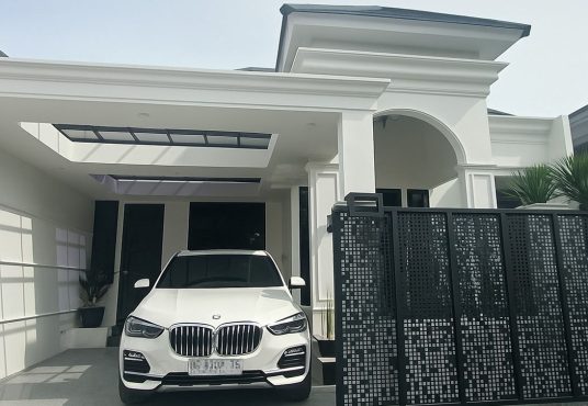 Rumah Classic Mediteran Purwomartani