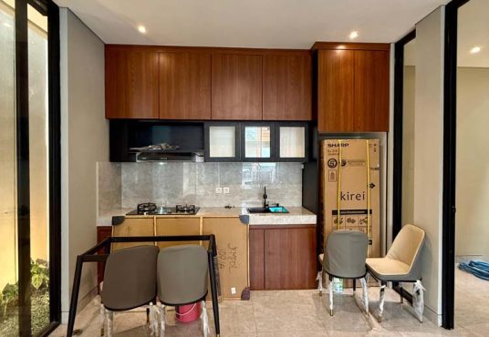 Rumah 2 lantai Modern Kontemporer dekat Jogjabay Waterpark