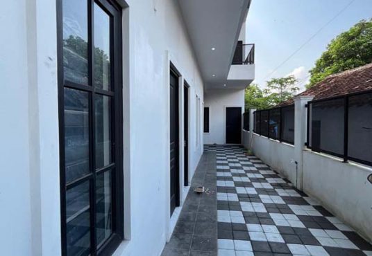 Kost Baru 2 Lantai Full Furnished di Jakal Km 14 Lokasi Strategis Dekat UII Terpadu