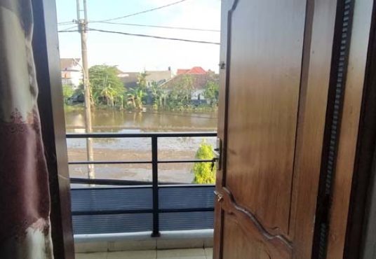 RUMAH 3 LANTAI VIEW SAWAH DEKAT KAMPUS & STADION MAGUWOHARJO