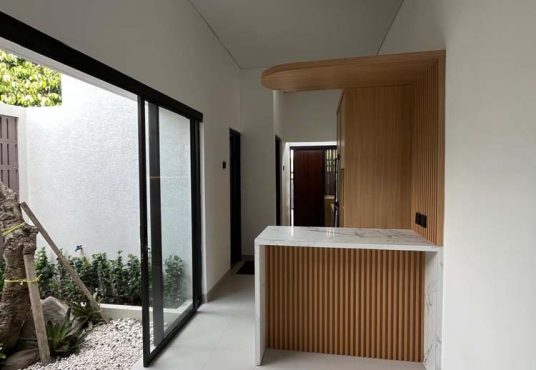 Rumah 2 Lantai Mezanin dekat Budi Mulia Tajem
