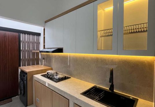 Rumah 2 Lantai Mezanin dekat Budi Mulia Tajem