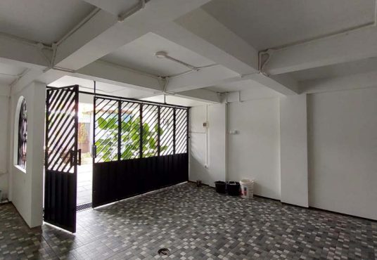 Rumah Mewah 3 lantai Kolam Renang di Palagan dekat UGM