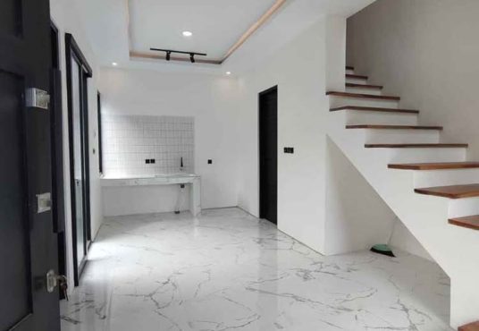 Rumah Cantik Modern Naturalis Estetik 2 Lantai di Sewon dekat Kampus ISI