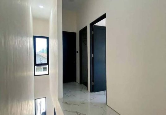Rumah Cantik Modern Naturalis Estetik 2 Lantai di Sewon dekat Kampus ISI