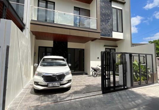 Rumah Baru 2 Lantai Modern Kontemporer di Sidoarum Jl. Godean