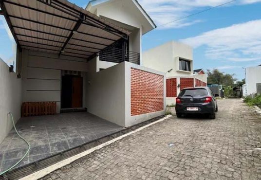 Villa Modern Estetik Full Furnished Siap Huni Jl. Palagan km 16