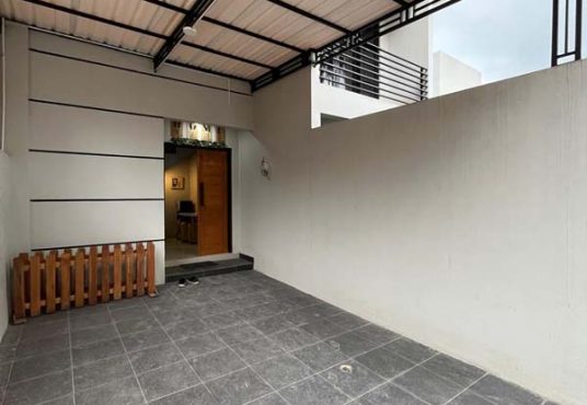 Villa Modern Estetik Full Furnished Siap Huni Jl. Palagan km 16