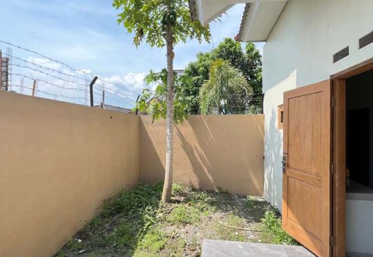 Rumah Cantik Limasan di Candi Gebang dekat Kampus UPN/AMIKOM