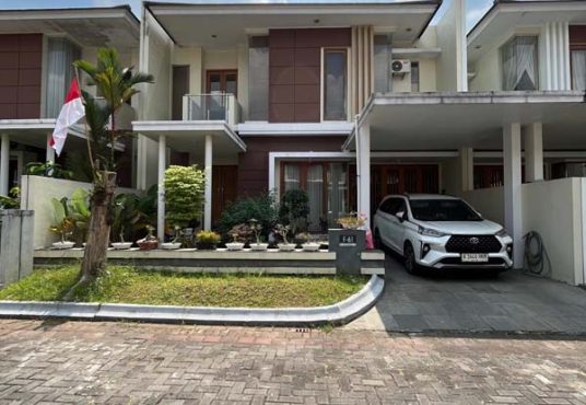 Rumah Mewah 2 Lantai di Bale Mulia Residence