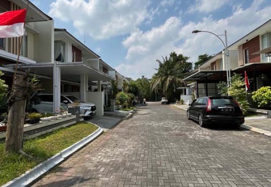 Rumah Mewah 2 Lantai di Bale Mulia Residence