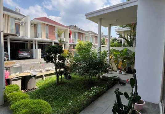 Rumah Mewah 2 Lantai di Bale Mulia Residence