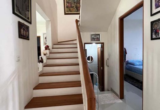 Rumah Mewah 2 Lantai di Bale Mulia Residence