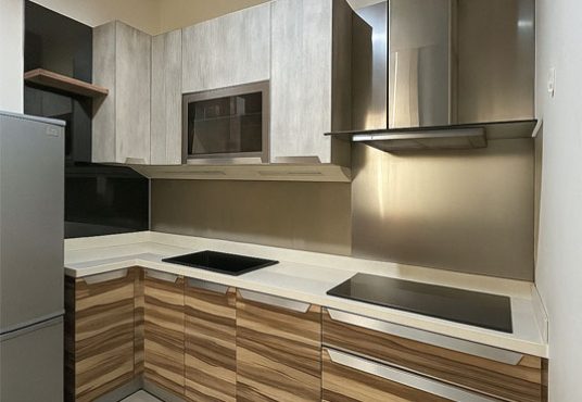 Rumah Mewah 2 Lantai di Bale Mulia Residence