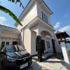 RUMAH MEWAH 2 LANTAI KLASIK MODERN  Strategis Tepi Jalan Aspal di Banguntapan Bantul