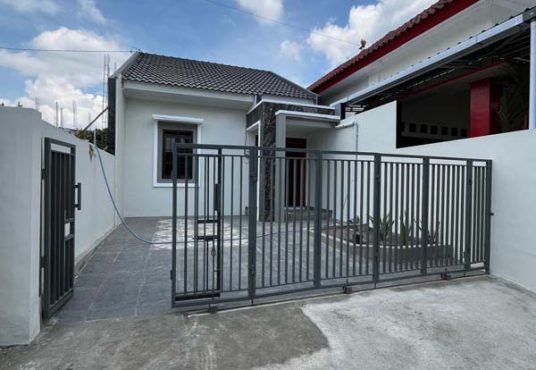 RUMAH BARU MINIMALIS HARGA EKONOMIS DI BERBAH SLEMAN