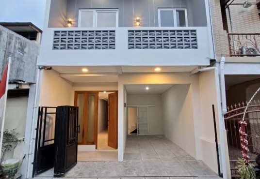 Rumah Cantik 2 Lantai Lokasi Strategis Dekat UPN UGM & Pusat Kota Jogja