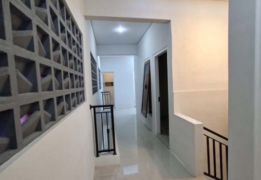 Rumah Cantik 2 Lantai Lokasi Strategis Dekat UPN UGM & Pusat Kota Jogja