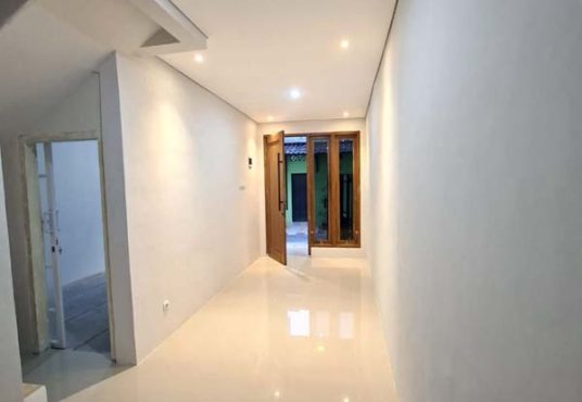 Rumah Cantik 2 Lantai Lokasi Strategis Dekat UPN UGM & Pusat Kota Jogja