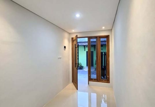 Rumah Cantik 2 Lantai Lokasi Strategis Dekat UPN UGM & Pusat Kota Jogja