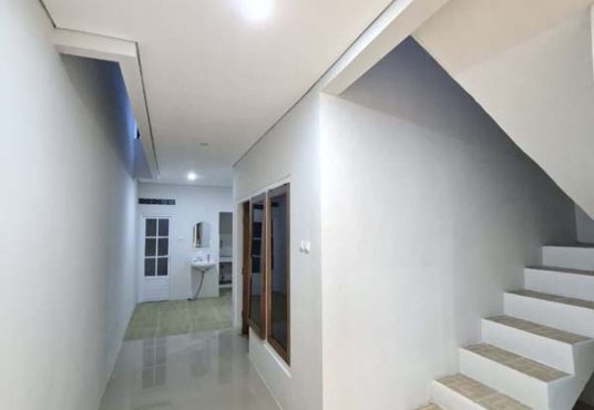 Rumah Cantik 2 Lantai Lokasi Strategis Dekat UPN UGM & Pusat Kota Jogja