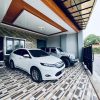 Rumah Mewah 2 Lantai Tanah Luas dengan Kolam Renang Pribadi di Maguwo