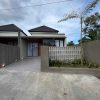 RUMAH CANTIK MODERN KEKINIAN Lokasi strategis di Jalan Kaliurang KM 13 dekat Kampus UII