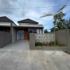 RUMAH CANTIK MODERN KEKINIAN Lokasi strategis di Jalan Kaliurang KM 13 dekat Kampus UII