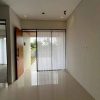 RUMAH CANTIK MODERN KEKINIAN Lokasi strategis di Jalan Kaliurang KM 13 dekat Kampus UII