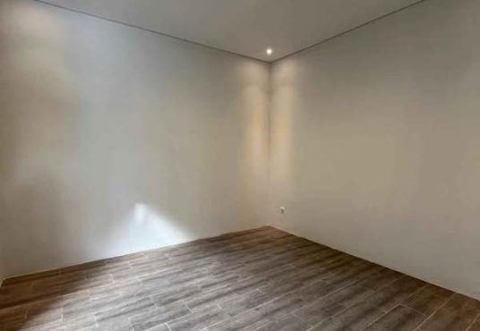 RUMAH CANTIK MODERN KEKINIAN Lokasi strategis di Jalan Kaliurang KM 13 dekat Kampus UII