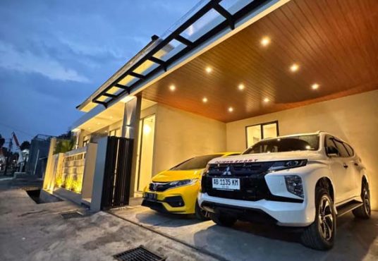 Rumah Baru Desain Industrial Modern Strategis Dekat Pasar Jangkang