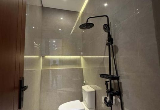 Rumah Baru Desain Industrial Modern Strategis Dekat Pasar Jangkang