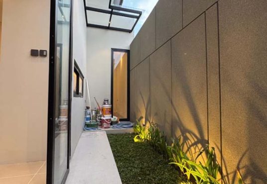Rumah Baru Desain Industrial Modern Strategis Dekat Pasar Jangkang