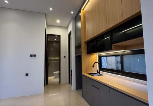 Rumah Baru Desain Industrial Modern Strategis Dekat Pasar Jangkang