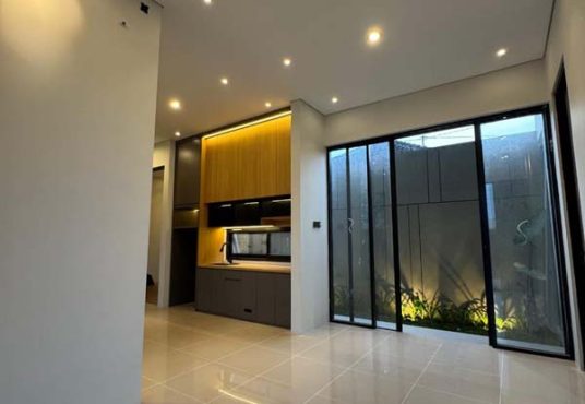 Rumah Baru Desain Industrial Modern Strategis Dekat Pasar Jangkang