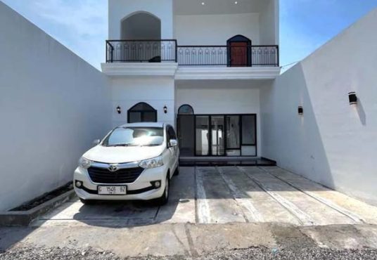 Rumah Baru Classic 2 Lantai Modern Widodomartani Ngemplak Sleman