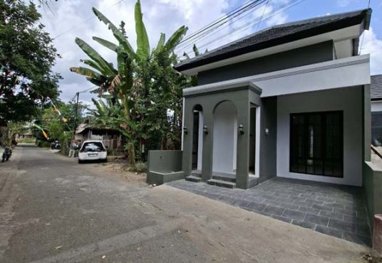 Rumah Estetik Limasan Modern Siap Huni Lokasi Strategis Dekat Wisata Kasongan