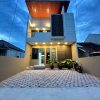 Rumah Mewah 2 Lantai Modern Istimewa di Condong Catur dekat Pakuwon Mall