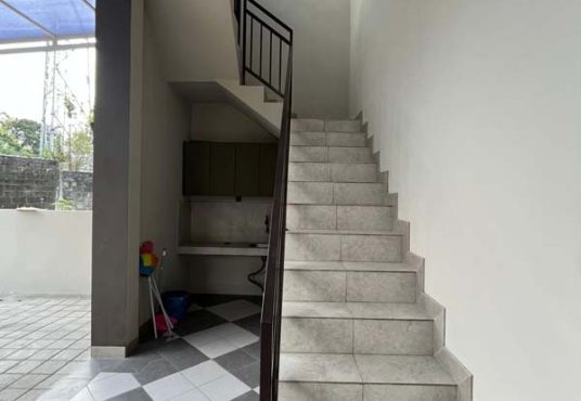 Kost 12 Kamar Full Furnished Mezanin 2 Lantai Strategis di Condong Catur Dekat UGM